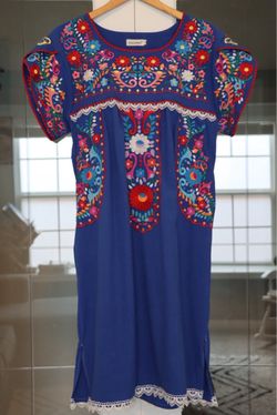 Blue Floral Embroidered Short Sleeve Dress