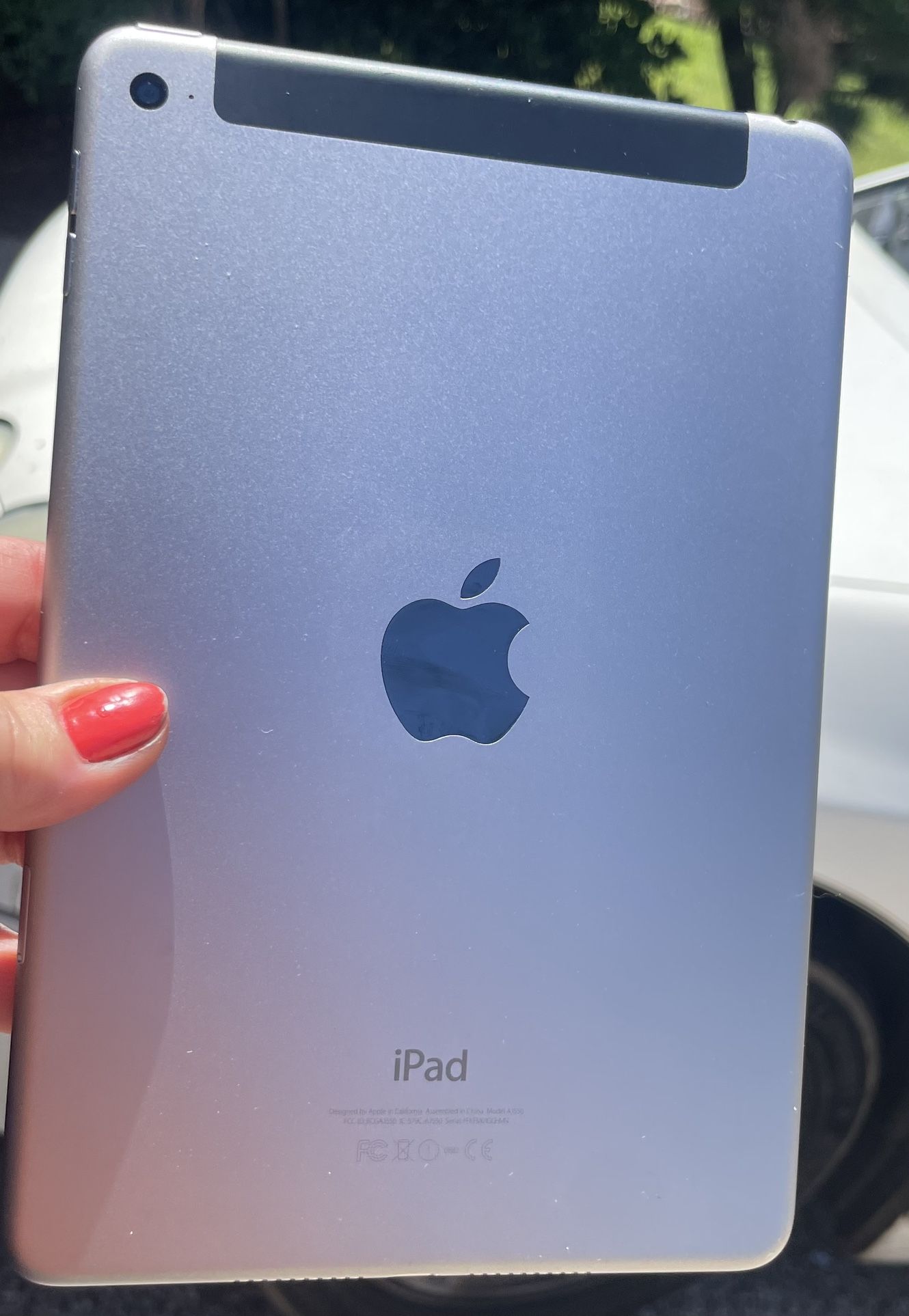 iPad mini 4 Wi-Fi + Cellular 128GB Space Gray A1550 for Sale in