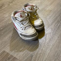 Air Jordan 3 Retro  (white Cement)