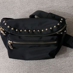 Forever 21 - Fanny Pack 