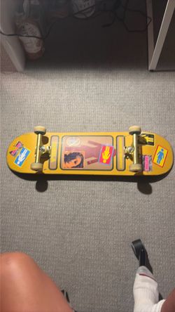 girls branded skateboard YELLOW