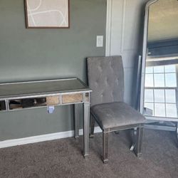 Vanity Set - Home Decor