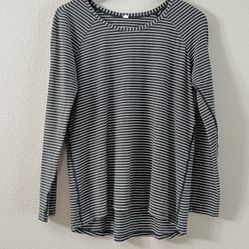🍋 Lululemon Emerald Striped Long Sleeve Top 8