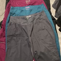 Sz L/M Scrubs Lot