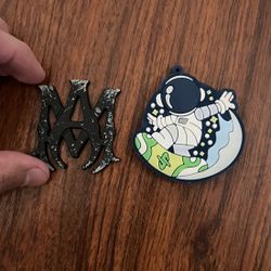 Amiri Metal Logo & Dude Perfect Keychain  