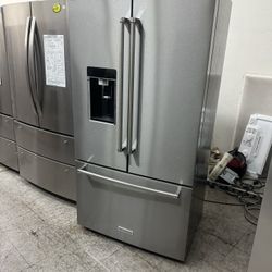 STAINLESS STEEL KITCHEN AID FRENCH DOOR REFRIGERATOR