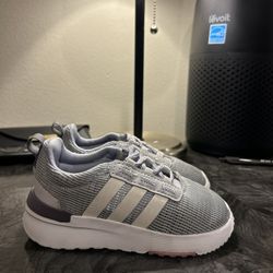 Adidas Toddler Size 7
