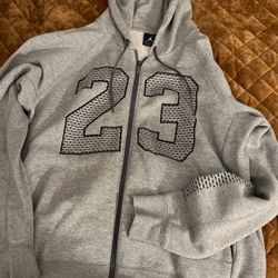 Jordan Sweater Women’s M