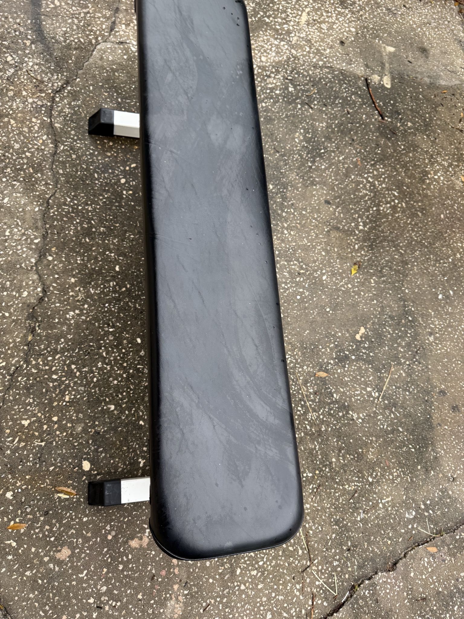 Heavy Duty - York Barbell Flat Bench ( light use)
