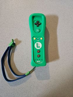 Luigi Nintendo Wii Motion Plus Remote