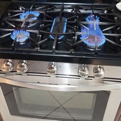 Kenmore Gas Stove