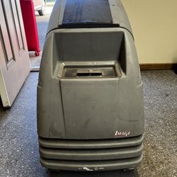 Carpet Extractor Machine