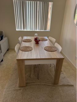 Dining room table