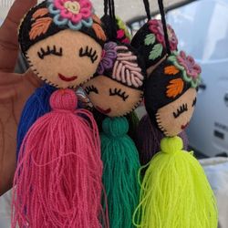 Frida Tassel