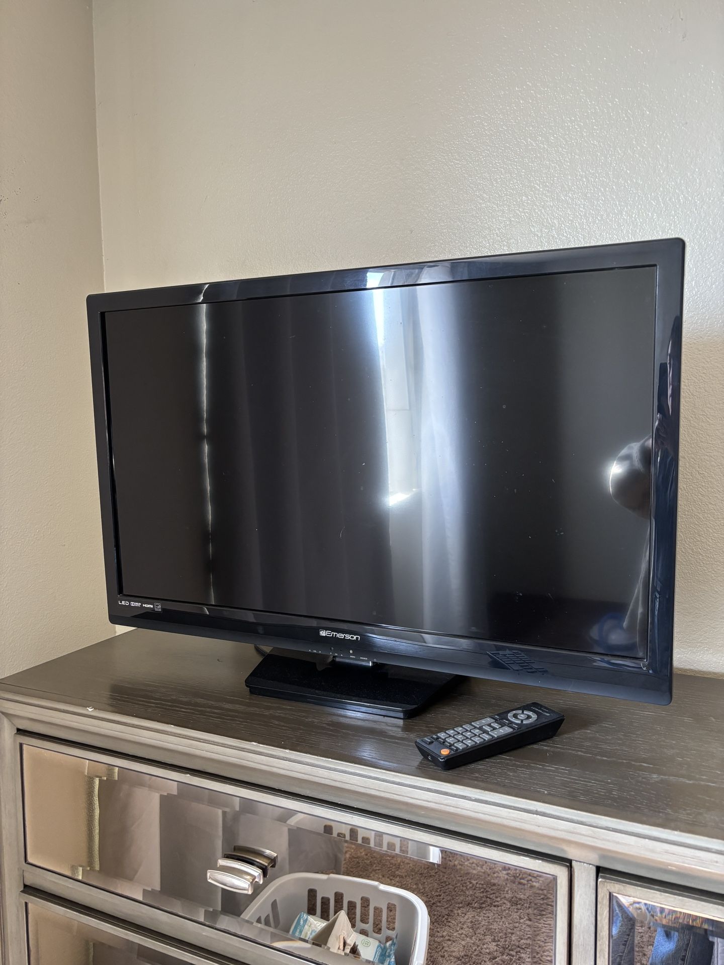 Emerson TV 24” Need it gone by tomorrow!!