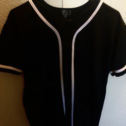 black and white jersey
