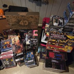 Toy Collectables Lot