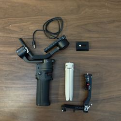 DJI - RS 3 Mini 3-Axis Gimbal Stabilizer 