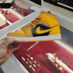 Jordan 1 Mid Chutney Taxi 