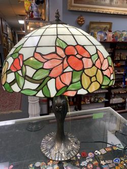 Tiffany Style Floral Lamp