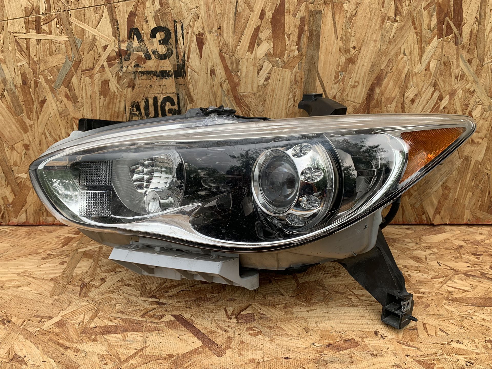 2014 2015 Infiniti QX60 OEM Xenon HID Headlight Left Side Part # 260603JA0A