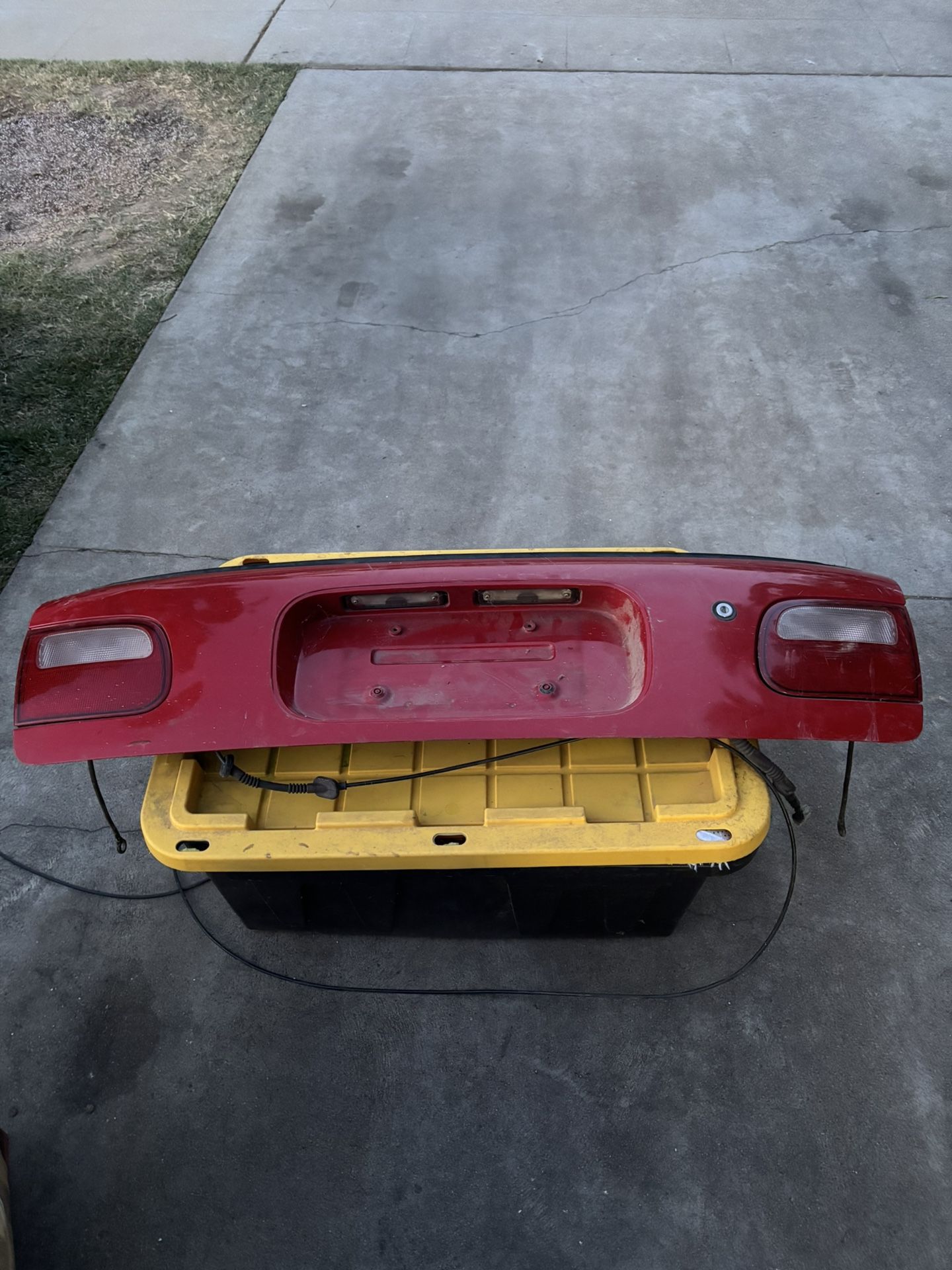 Eg Hatch Trunk