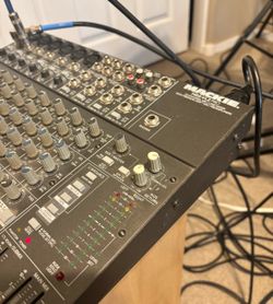 Mackie 1402-VLZ Pro 14-channel Mixer