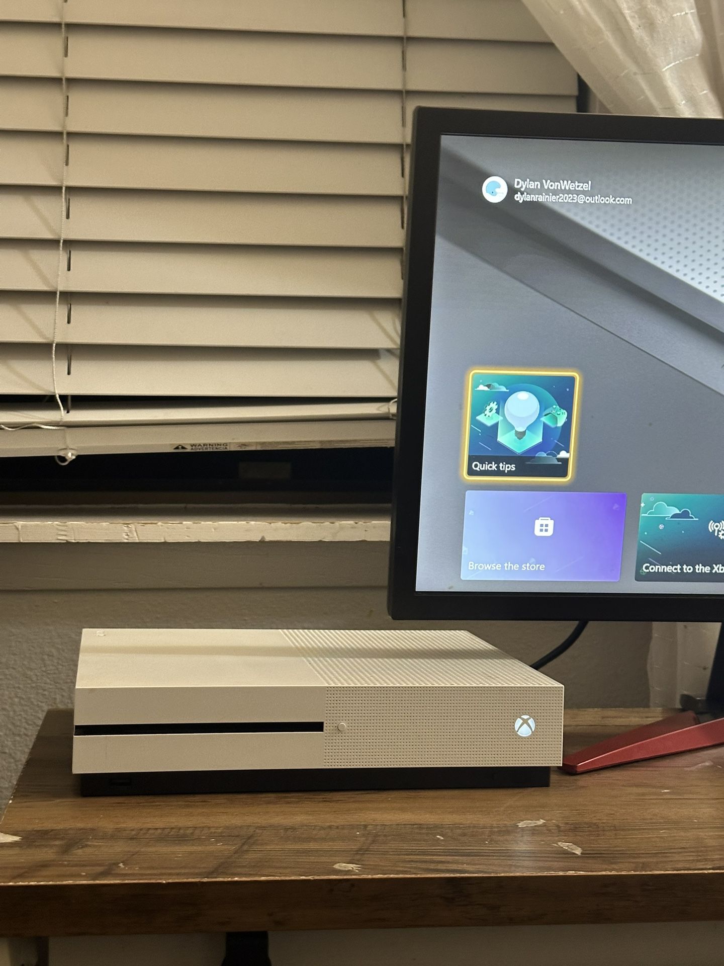 Xbox One S