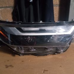 2022 - 2023 RAV4 Right Head light OEM