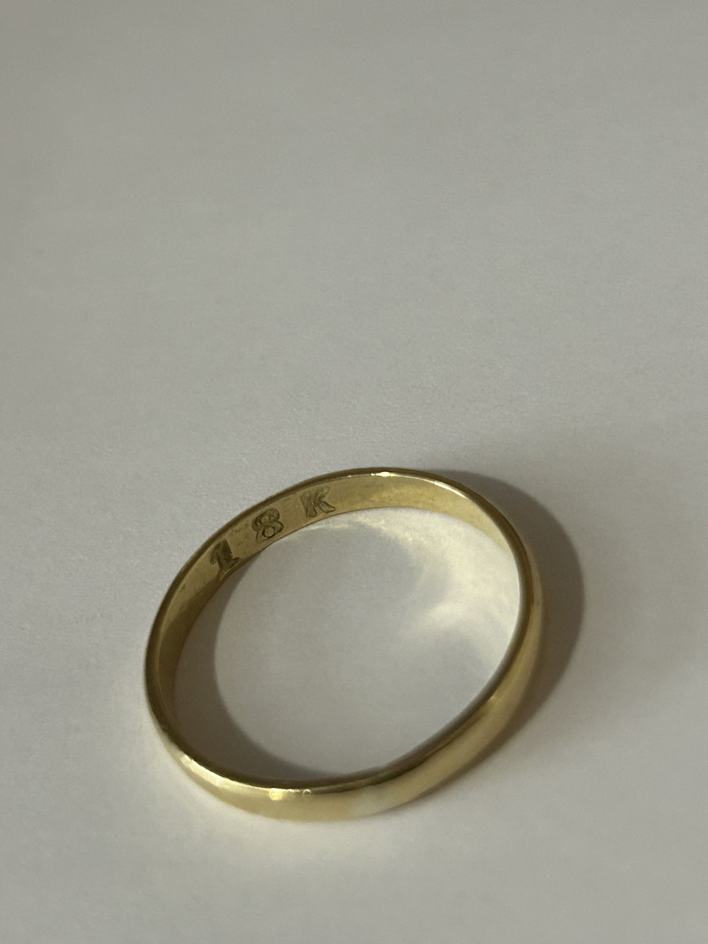 Solid *REAL* 18k Gold Ring Band