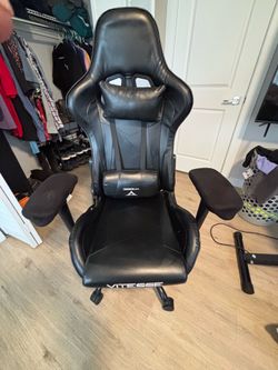 Gaming chair
