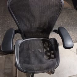 Herman Miller Aeron Office Desk Chairs