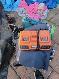 18 Volt Charger For 2 Batterys