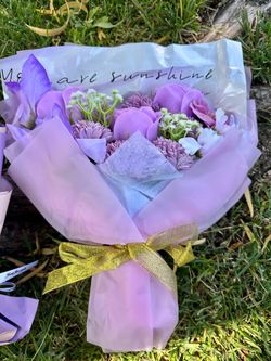 Handmade Crochet Flower Bouquets - Everlasting Gifts & Decor