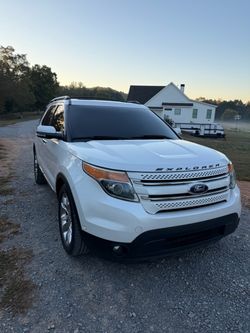 2012 Ford Explorer SUV White Limited Addition