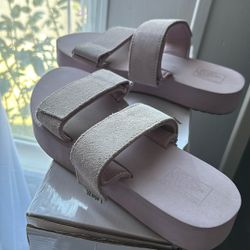 Vans Cayucas Sandals Size 7 Women