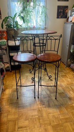 High Wrought iron And Wood Dining Set