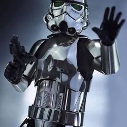 Hot Toys Star Wars Stormtrooper Chrome 