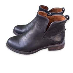 Franco Sarto Leather Botties