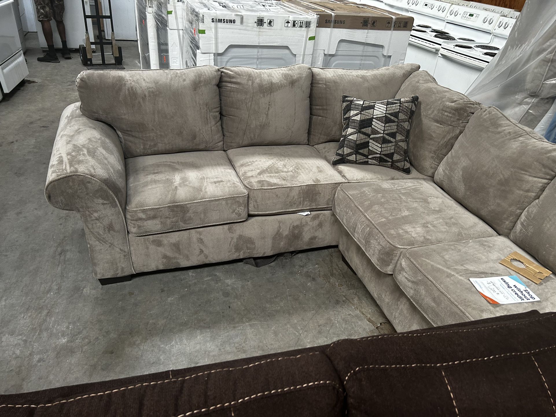 New Sectional $1100 Financing Available No Credit Needed Only $54 Down
