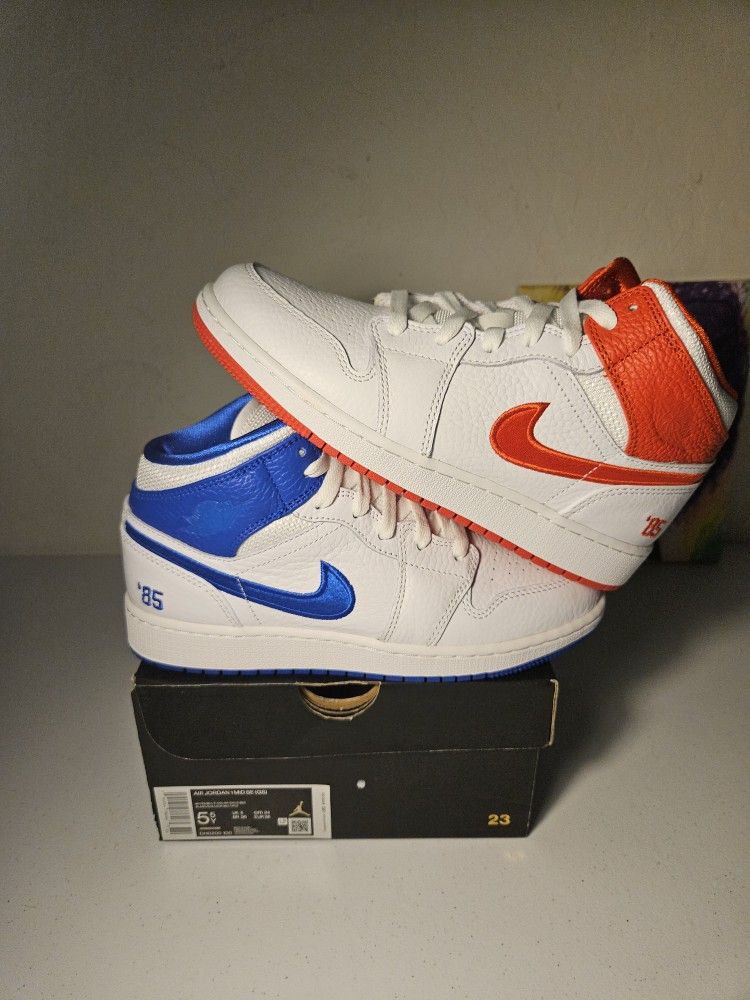 Size 5.5y - Jordan 1's - $125
