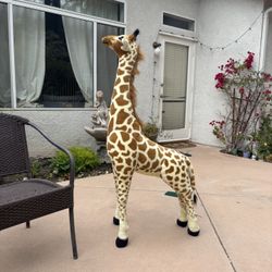 Stuffed Animal Giraffe 