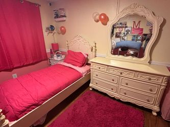 Girls Bedroom Set