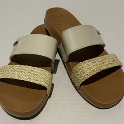 Two Pairs (Different Sizes) Reef Sandals Great Condition 