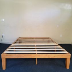 King  bed  frame