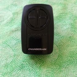 CLICKER CHAMBERLAIN UNIVERSAL GARAGE DOOR REMOTE