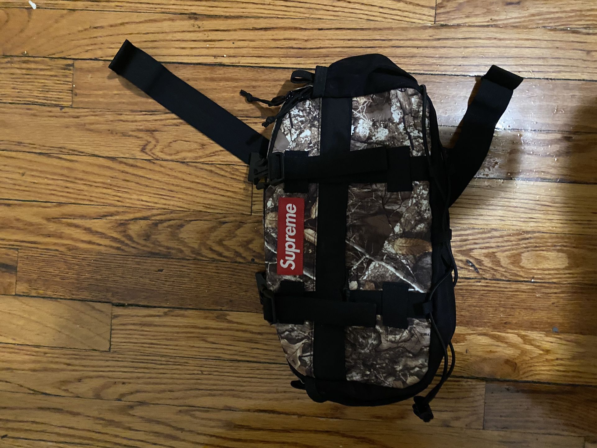 Supreme Fanny Pack “tree” 2019