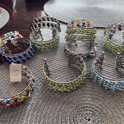 12 Bracelets 