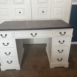  Vintage Desk