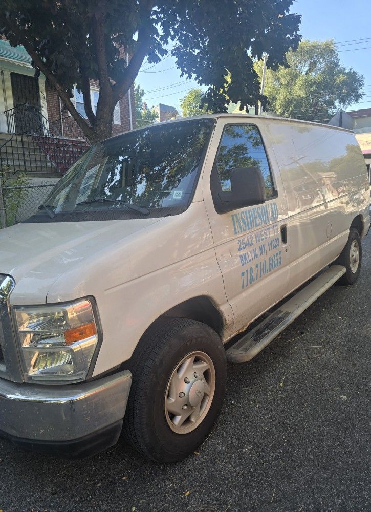 2009 Ford E-250